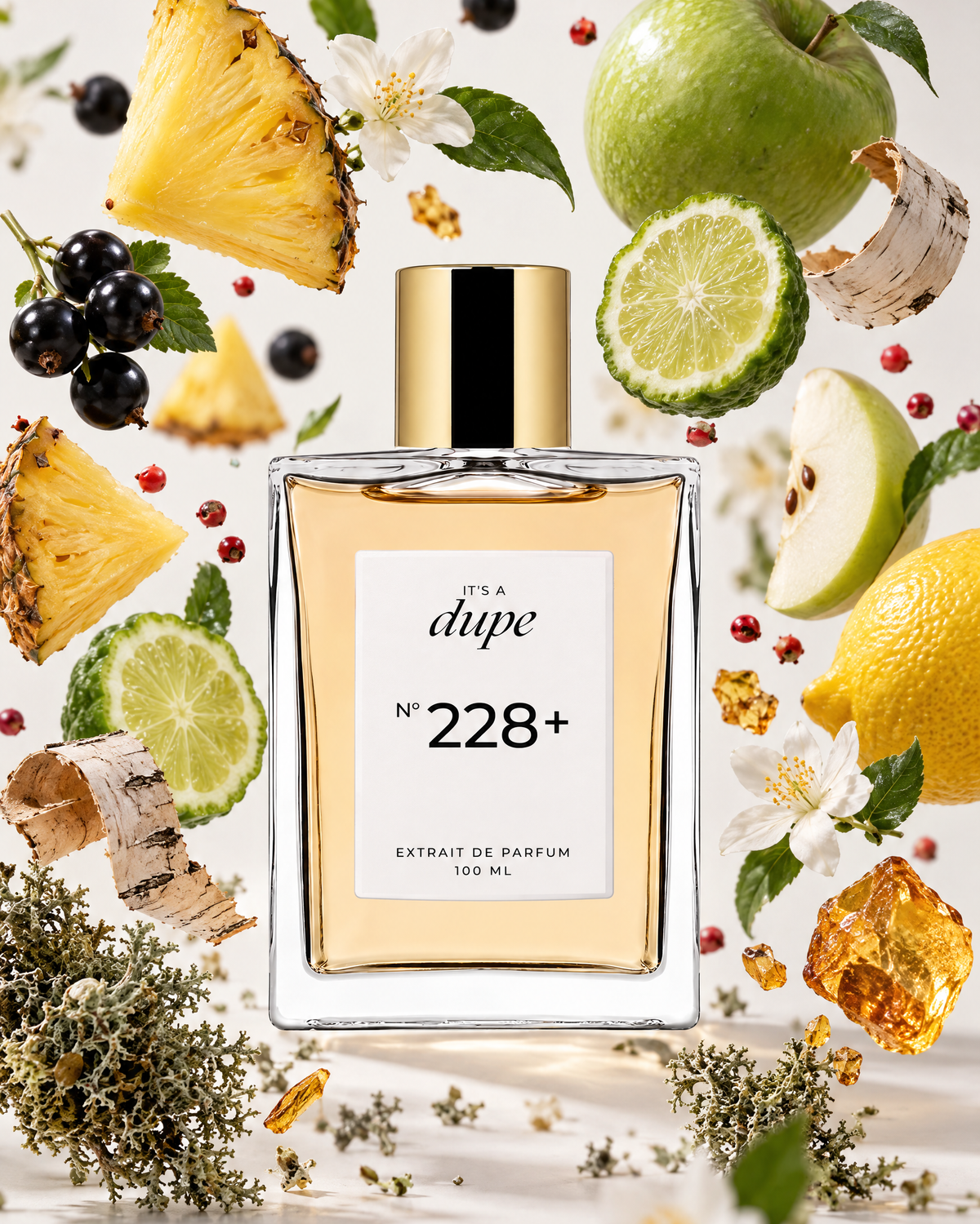N°228 circondato dagli ingredienti delle sue note olfattive